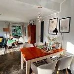 Sunlit Garden - Ruhig Am Wald Nahe Warnow - Inklusive Fasssauna - Kamin Apartment *