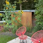 Sunlit Garden - Ruhig Am Wald Nahe Warnow - Inklusive Fasssauna - Kamin Apartment *