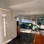 Apartment Sunlit Garden - Ruhig Am Wald Nahe Warnow - Fasssauna - Kamin *